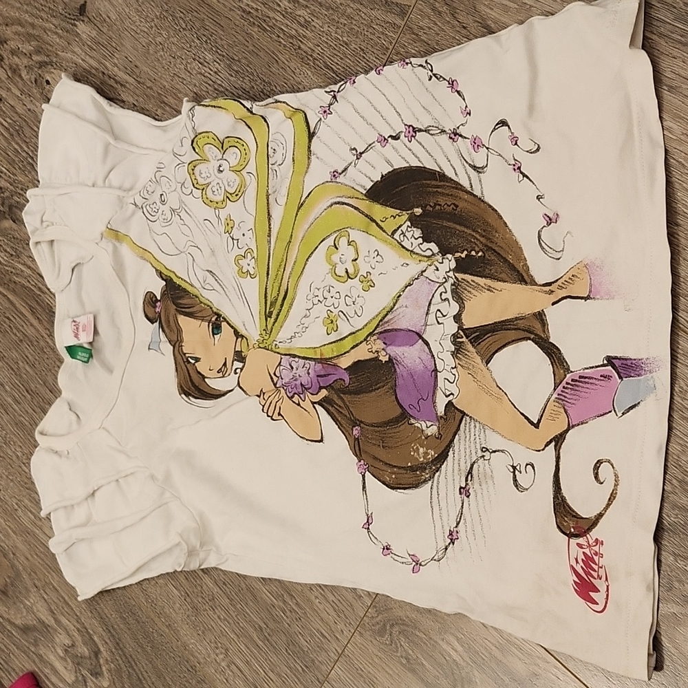 BENETTON winx official shirt
